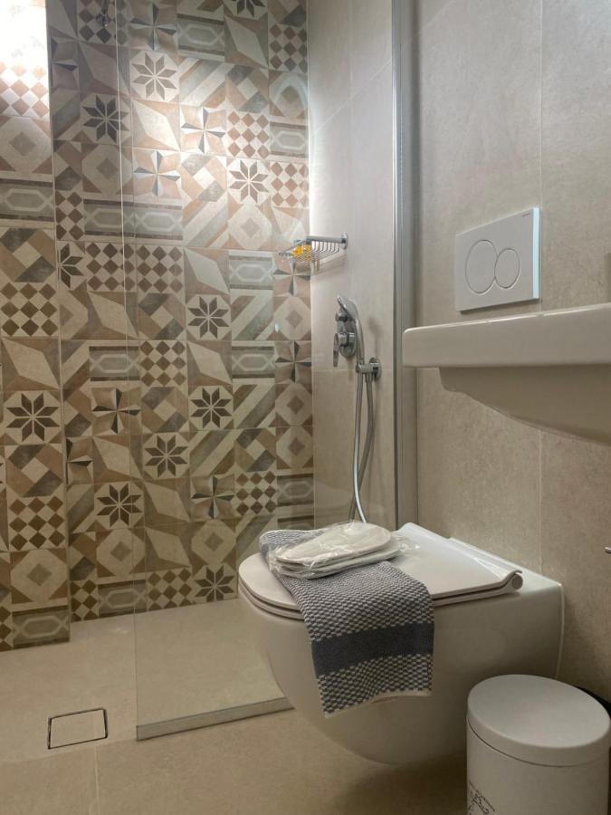 Libera Private Rooms Parga Exterior photo