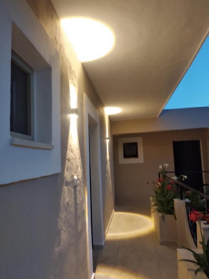 Libera Private Rooms Parga Exterior photo